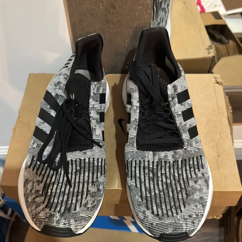 Adidas Men's Black and White Running Shoes